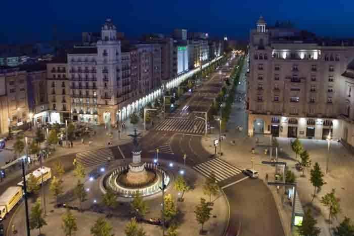 Apartamentos Plaza Espana Deluxe Zaragoza Ngoại thất bức ảnh